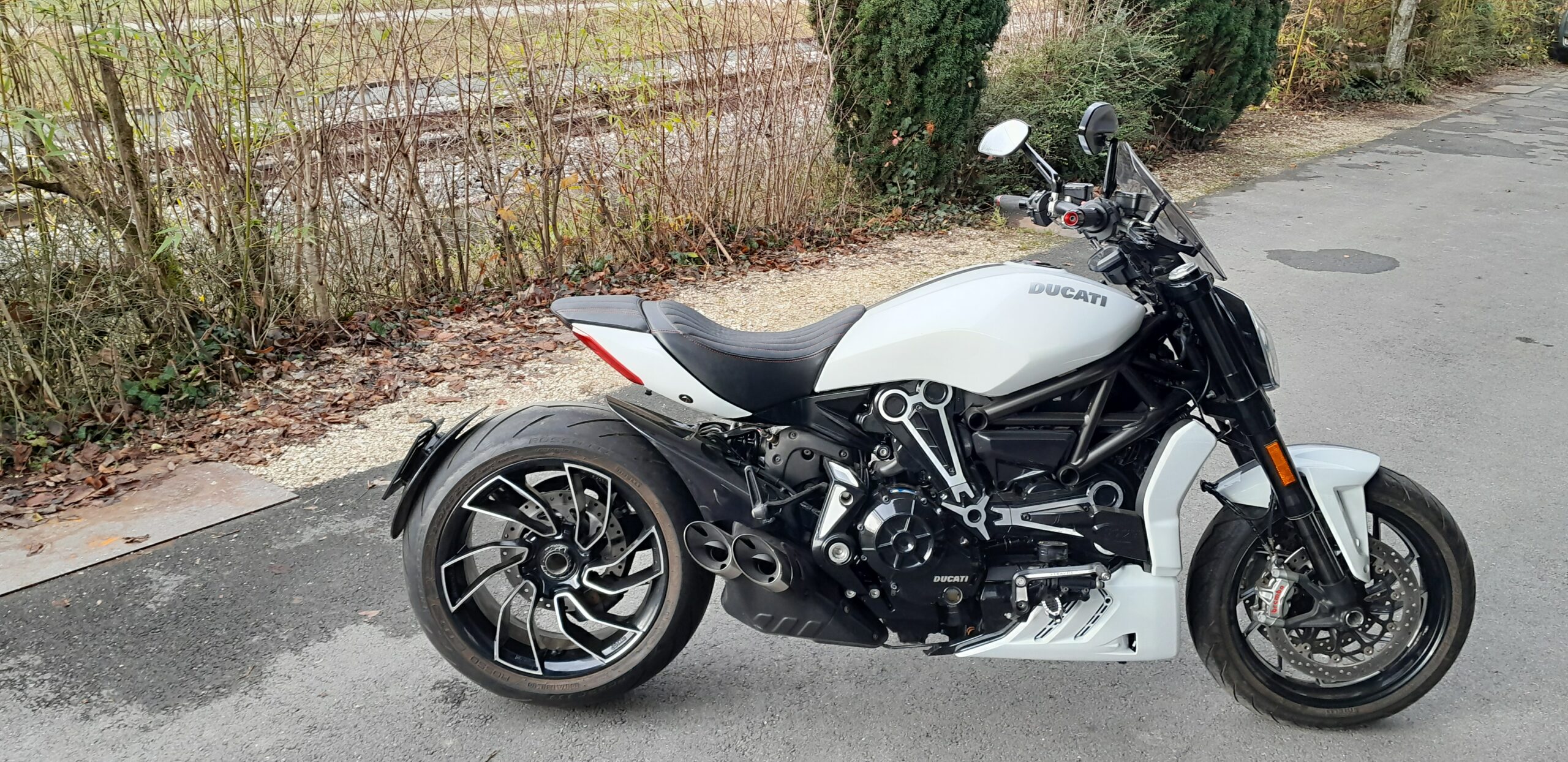 Ducati 1